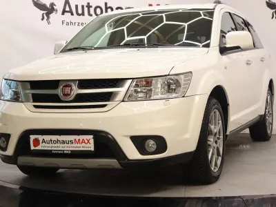 Usata Fiat Freemont Lounge 170 CV (125 kW) 2015 Bianco SUV
