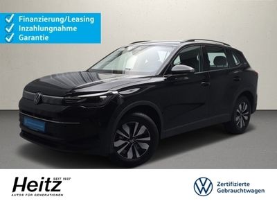 Deep black perleffekt Gebraucht 2024 VW Tiguan Goal SUV | 34.390 € (Guter Preis)