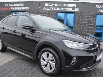 Gebraucht VW Taigo Life 110 PS (80 kW) 2023 Schwarz (deep black perleffekt) SUV