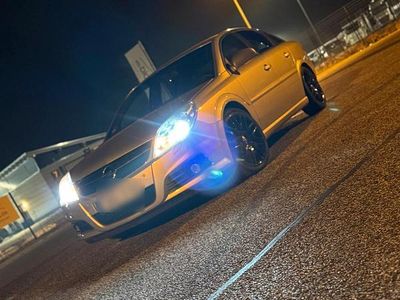 Usata Opel Vectra 140 CV (102 kW) 2006 Oro Berlina