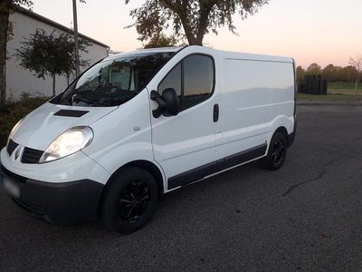 Begagnad Renault Trafic 90 HK (66 kW) 2014 Vit Minibuss