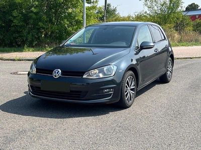 Grau Gebraucht 2016 VW Golf Allstar Limousine | 13.600 € (Guter Preis)