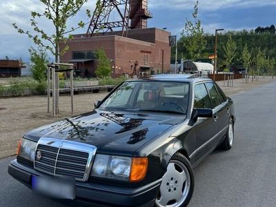 gebraucht Mercedes E230 NEUWAGENZUSTAND