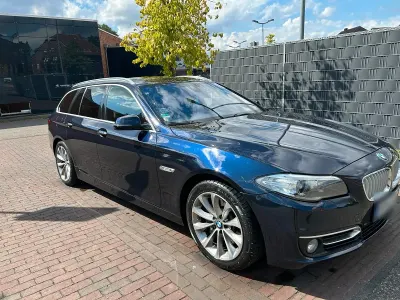 Gebraucht BMW 530 258 PS (189 kW) 2014 Blau Kombi