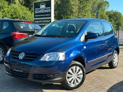 Gebraucht VW Fox Basis 54 PS (39 kW) 2005 Indigoblau perleffekt Kleinwagen