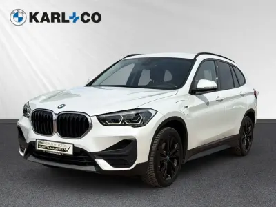 Gebraucht BMW X1 Advantage 220 PS (161 kW) 2022 Mineralweiss metallic SUV