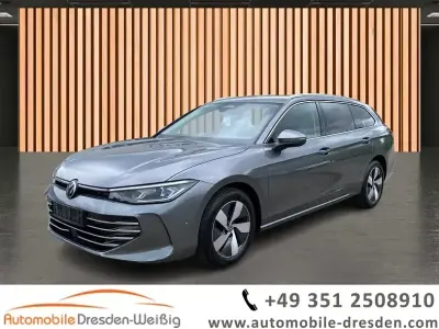 Używany VW Passat Elegance 150 KM (110 kW) 2025 Szary Kombi