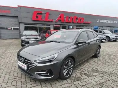 Gebraucht Hyundai i30 GO! 120 PS (88 kW) 2023 Grau Kombi