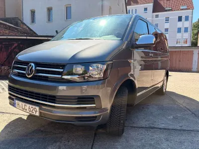 Gebraucht VW Multivan Trendline 102 PS (75 kW) 2016 Grau Van / Kleinbus