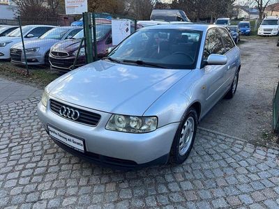 Gebraucht Audi A3 Sport 101 PS (74 kW) 1997 Silber Kleinwagen