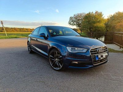 Używany Audi A3 Ambiente 179 KM (131 kW) 2014 Niebieski Sedan/Limuzyna