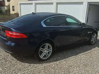 Gebraucht Jaguar XE Prestige 179 PS (131 kW) 2016 Limousine