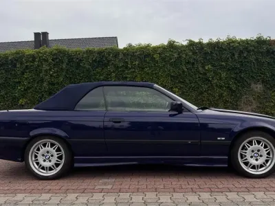 Gebraucht BMW 328 Cabriolet M Sport 193 PS (141 kW) 1996 Blau Cabrio