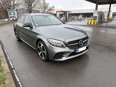 Gebraucht Mercedes C300e 211 PS (155 kW) 2019 Grau Kombi