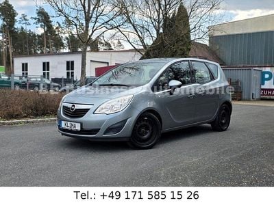 Gebraucht Opel Meriva Edition 101 PS (74 kW) 2012 Silber Van / Kleinbus