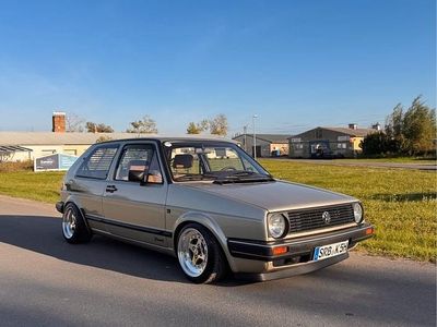 Gebraucht VW Golf 54 PS (39 kW) 1987 Gold Coupé