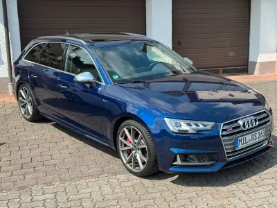 Gebraucht Audi S4 Sport 354 PS (260 kW) 2017 Blau Limousine
