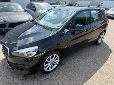 Gebraucht BMW 225 Advantage 136 PS (100 kW) 2018 Schwarz Limousine