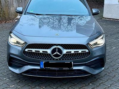 Gebraucht Mercedes GLA200 AMG 163 PS (119 kW) 2022 Grau SUV