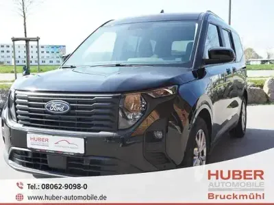 Używany Ford Tourneo Courier Titanium 125 KM (91 kW) 2025 Andere Minivan