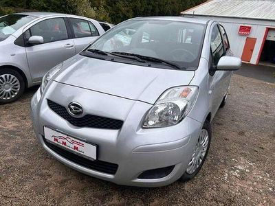 Gebraucht Daihatsu Charade 99 PS (72 kW) 2012 Silber Kleinwagen