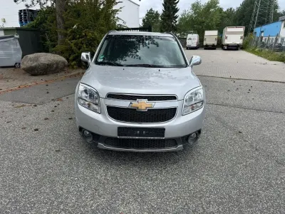 Gebraucht Chevrolet Orlando LT 141 PS (103 kW) 2012 Silber Van / Kleinbus