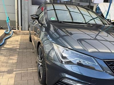 Usata Seat Leon 4Drive 300 CV (220 kW) 2018 Grigio Station wagon