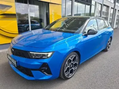 Używany Opel Astra Ultimate 131 KM (96 kW) 2024 Niebieski Kombi