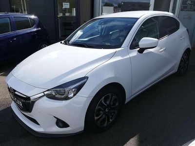 Weiß Gebraucht 2015 Mazda 2 Edition Kleinwagen | 8.990 € (Fairer Preis)