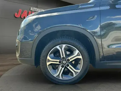 Gebraucht Suzuki Vitara Comfort+ 120 PS (88 kW) 2016 Schwarz SUV