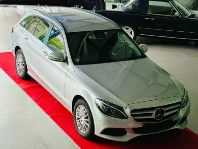 Używany Mercedes C220 170 KM (125 kW) 2015 Srebrny Kombi
