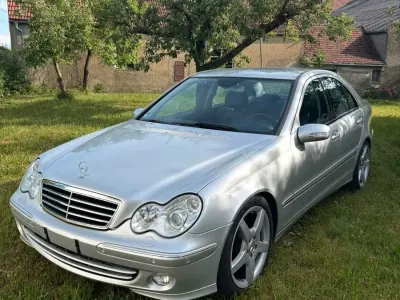 Gebraucht Mercedes C320 Avantgarde 224 PS (164 kW) 2006 Silber Limousine