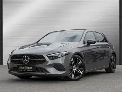 Gebraucht Mercedes A250 Progressive 224 PS (164 kW) 2025 Grau Limousine