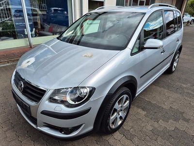 VW Touran Cross