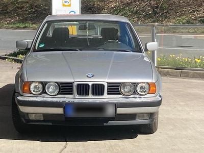 Gebraucht BMW 518 113 PS (83 kW) 1993 Silber Limousine