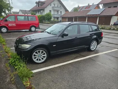 Gebraucht BMW 320 177 PS (130 kW) 2009 Schwarz Kombi