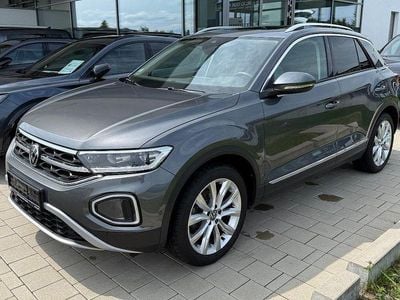 Second-hand VW T-Roc Style 150 CP (110 kW) 2022 Gri SUV