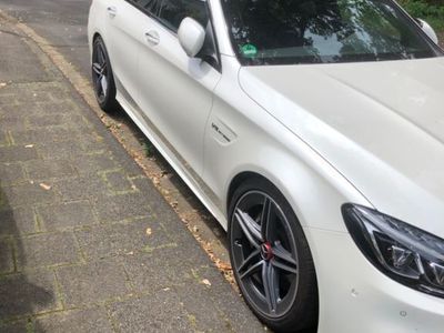Mercedes C63 AMG