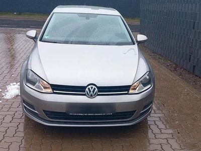 Gebraucht VW Golf VII 105 PS (77 kW) 2014 Andere farben Limousine