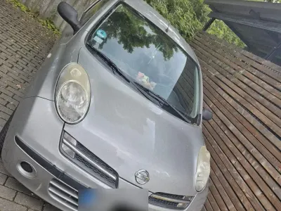 Gebraucht Nissan Micra 65 PS (47 kW) 2006 Silber Kleinwagen