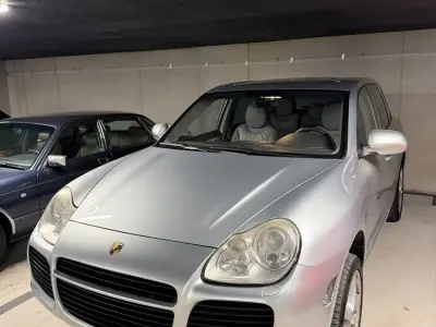 Usata Porsche Cayenne Turbo 500 CV (367 kW) 2006 Argento SUV