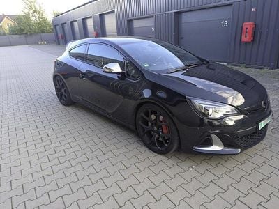 Opel Astra GTC