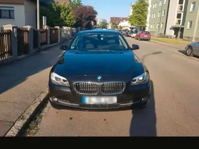 Gebraucht BMW 520 184 PS (135 kW) 2011 Grau Limousine