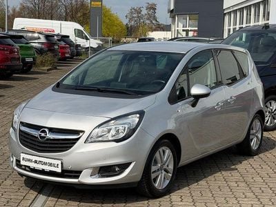 Usado Opel Meriva Style 140 HP (102 kW) 2015 Prateado Monovolume