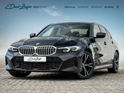 Gebraucht BMW 320 M Sport 184 PS (135 kW) 2025 Saphirschwarzmetallic Limousine
