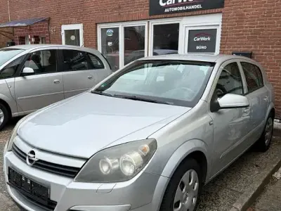 Gebraucht Opel Astra 125 PS (91 kW) 2005 Silber Limousine