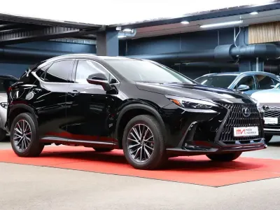 Occasion Lexus NX450h+ E-FOUR 185 ch (136 kW) 2022 Noir SUV
