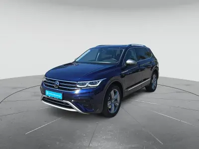 Gebraucht VW Tiguan Elegance 193 PS (141 kW) 2025 Blau SUV