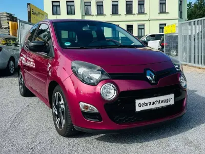 Gebraucht Renault Twingo Dynamique 75 PS (55 kW) 2012 Fuchsiaviolett Kleinwagen