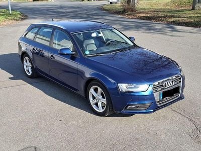 Gebraucht Audi A4 Ambition 177 PS (130 kW) 2012 Blau Kombi